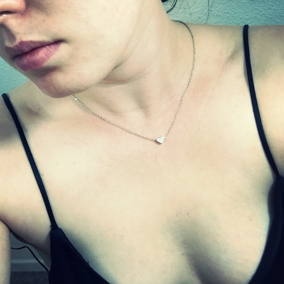 Dainty Silver Heart Necklace {SOLD} - Picture 3 of 7